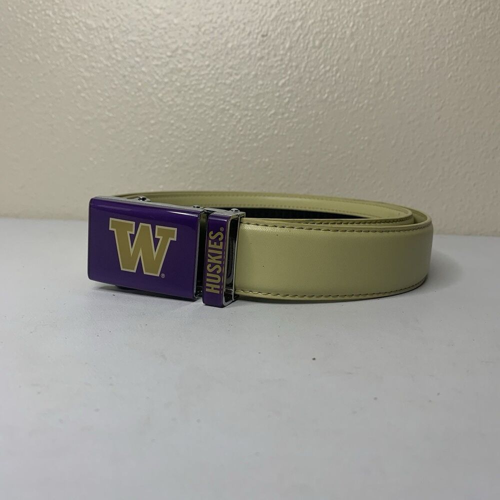 Mission Washington Star Huskies UW Ratchet Belt Cream Purple Buckle 117-L F209